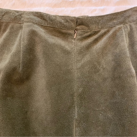 JH Collectibles Green Suede Skirt - Picture 7 of 9